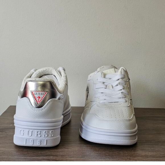 GUESS Women's Sybela Lace Up Round Toe Causal Sneakers Size 11 White NWT - Picture 5 of 7